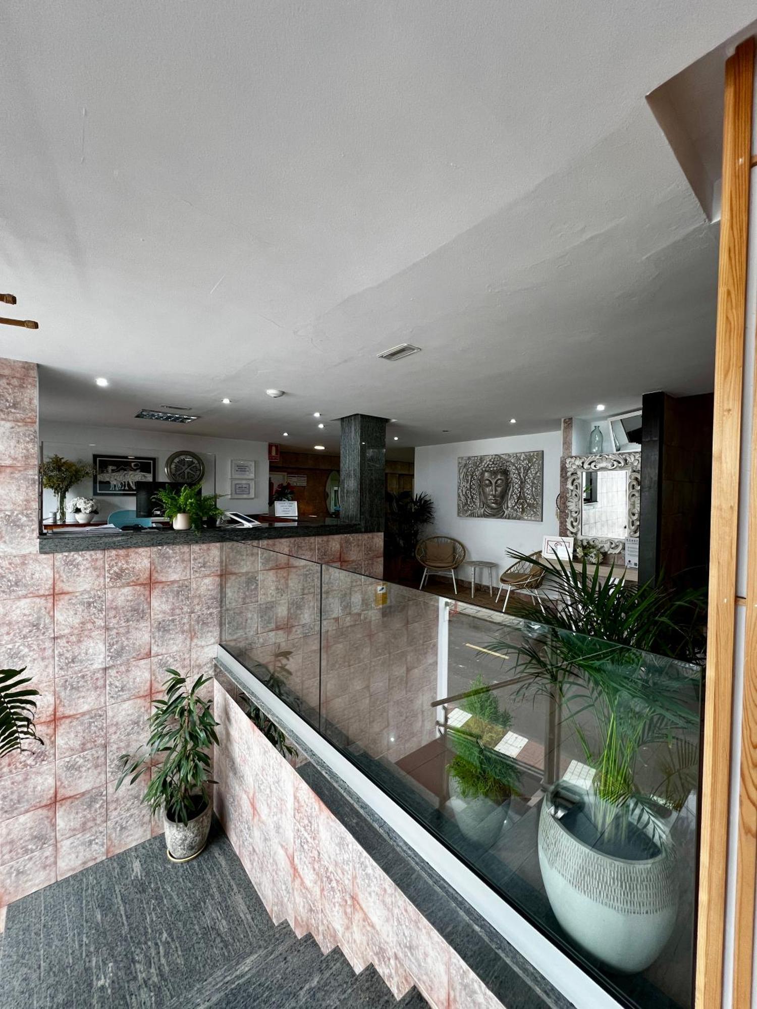 Hostal Residencia Cardona Arrecife  Ngoại thất bức ảnh